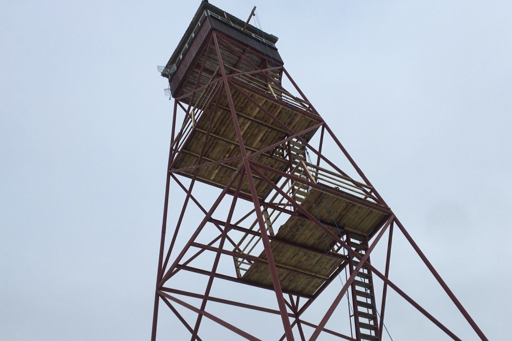 Teiču rezervātā atjaunots Siksalas skatu tornis