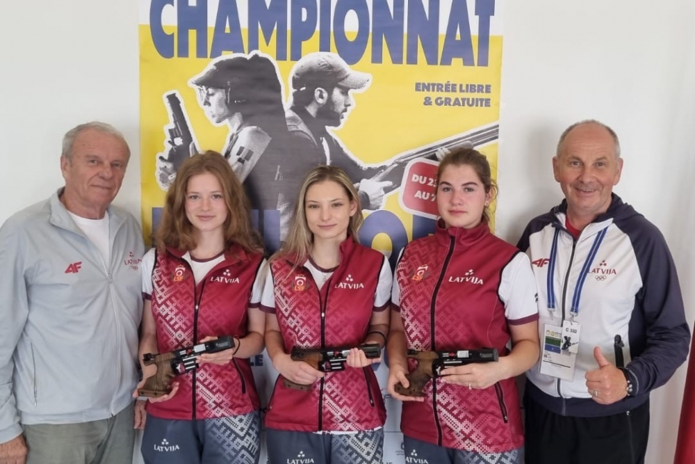 Latvijas junioru trio ceturtajā vietā Eiropas čempionātā