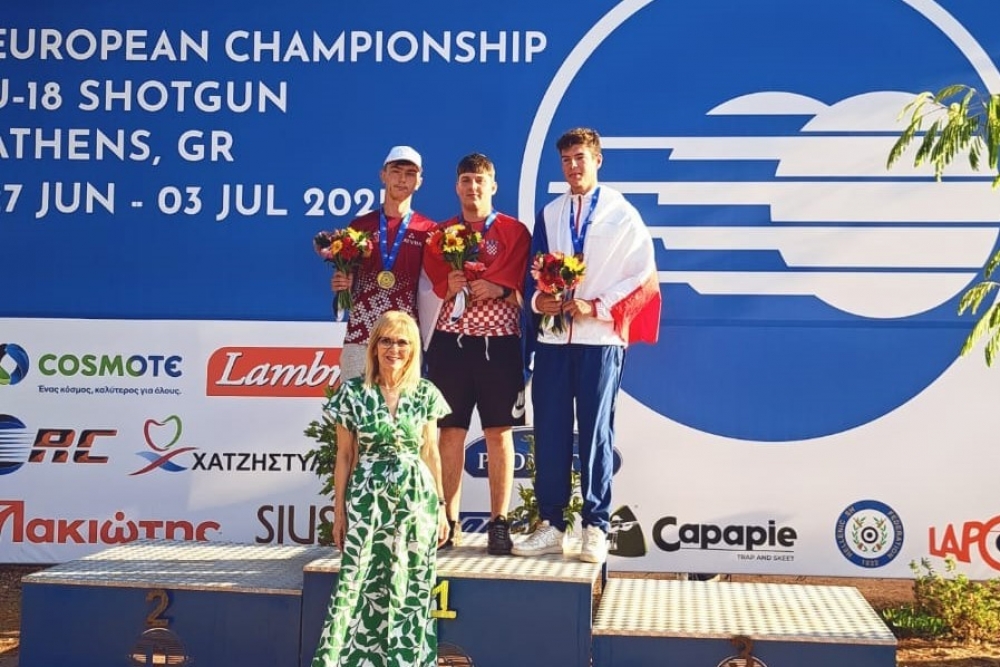 Kārlis Jurgenovskis izcīna sudrabu Eiropas U18 čempionātā stenda šaušanā