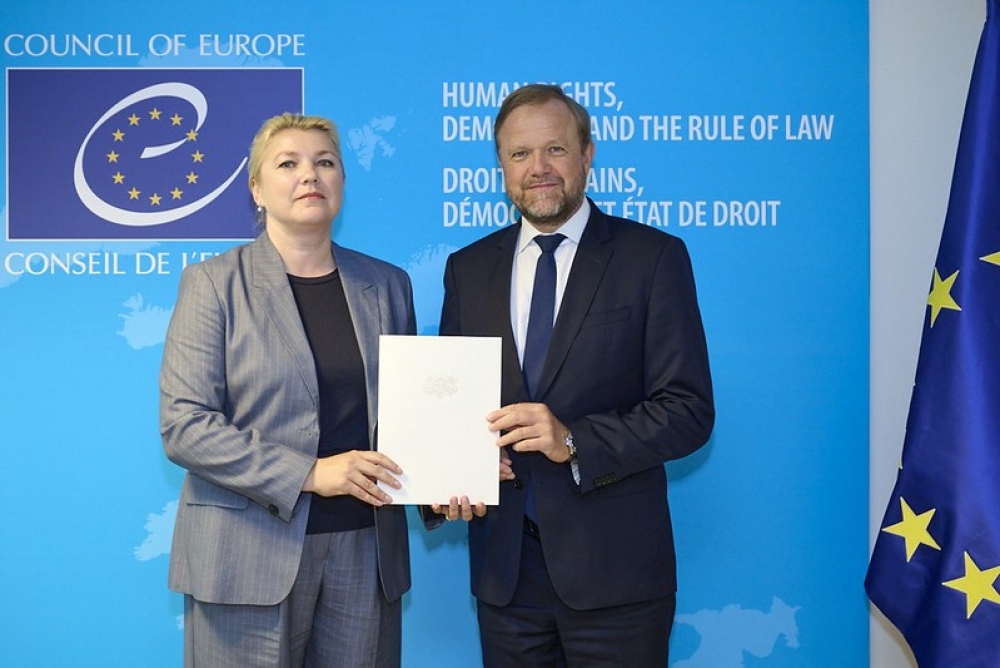 Latvija paraksta Eiropas Cilvēka tiesību un pamatbrīvību aizsardzības konvencijas 16. protokolu