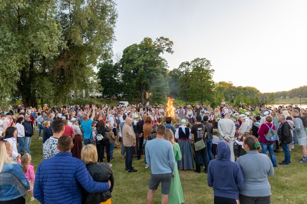Svinēsim vasaras saulgriežus un Jāņus Valmieras novadā