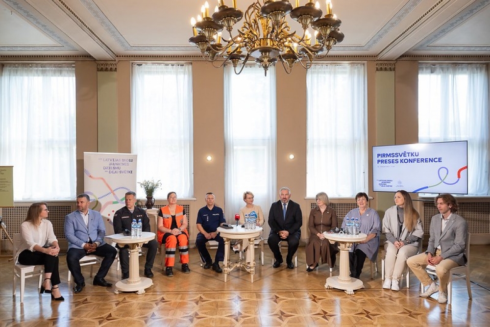 Līdz XIII Latvijas Skolu jaunatnes dziesmu un deju svētkiem piecas dienas