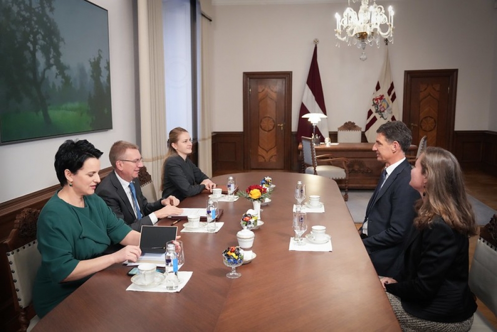 Valsts prezidents tiekas ar Ārvalstu investoru padomes Latvijā pārstāvjiem