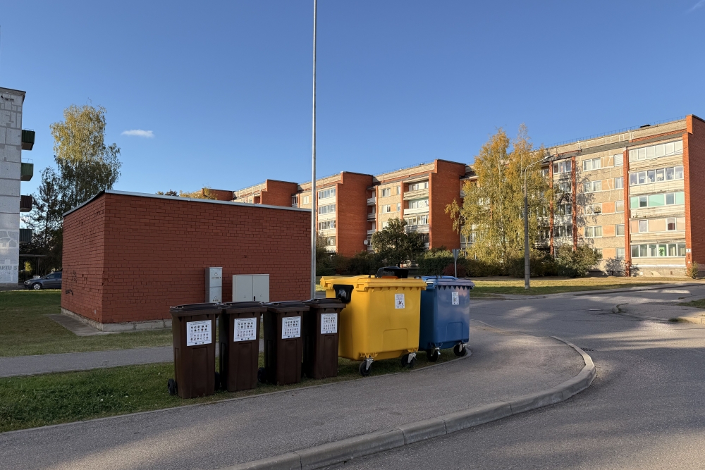 Daugavpilī paplašina šķiroto atkritumu vākšanas sistēmu – uzstāda jaunus konteinerus