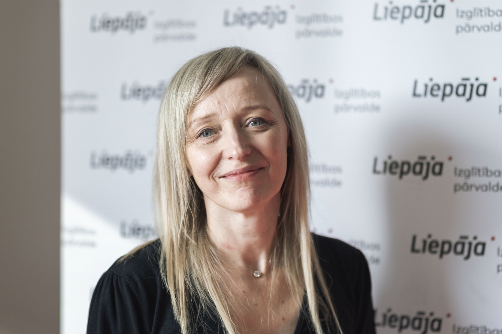 Liepājas Jāņa Čakstes vidusskolu vadīs Laura Katkeviča
