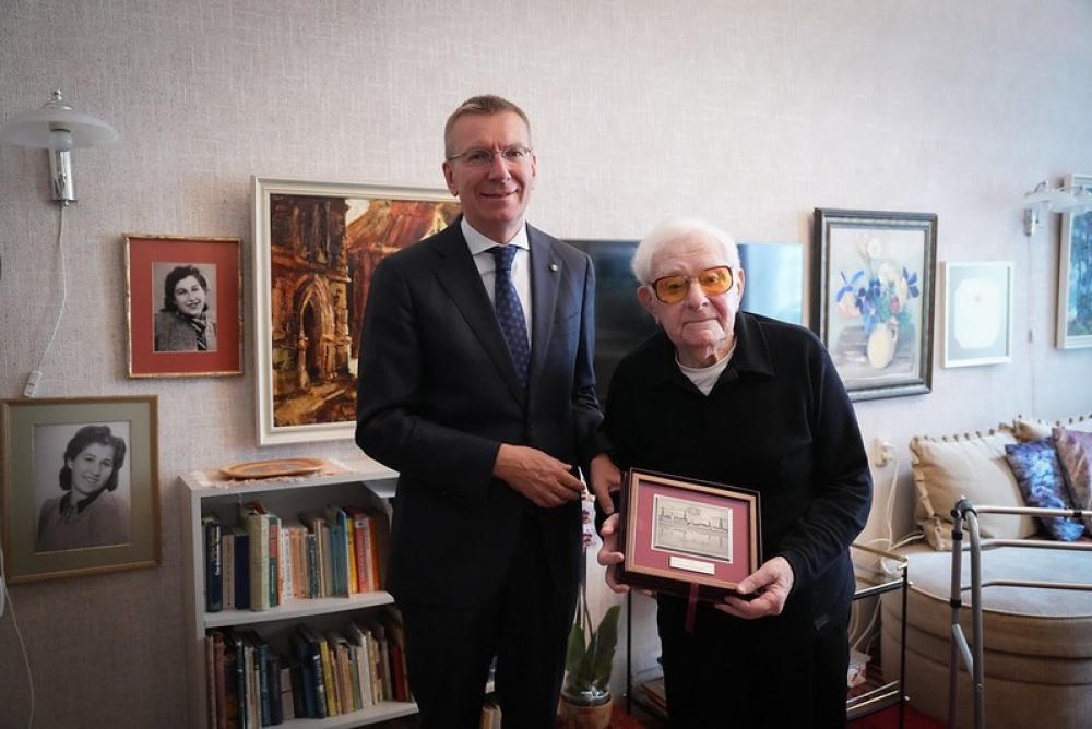 Valsts prezidents simtajā jubilejā sveic vēsturnieku Marģeru Vestermani