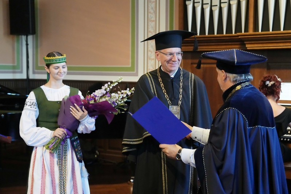 Valsts prezidenta Edgara Rinkēviča runa Klaipēdas Universitātes goda doktora grāda saņemšanas ceremonijā