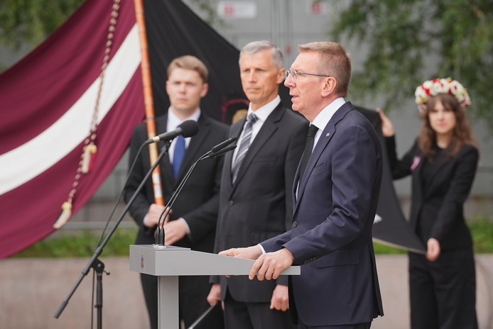 Valsts prezidenta Edgara Rinkēviča uzruna Komunistiskā genocīda upuru piemiņas dienas pasākumā pie padomju okupācijas upuru piemiņas memoriāla “Vēstures taktīla” 
