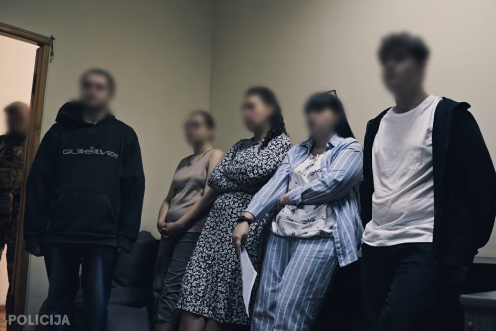 Starptautiskā operācijā Harkivā izjaukts krāpnieku zvanu tīkls