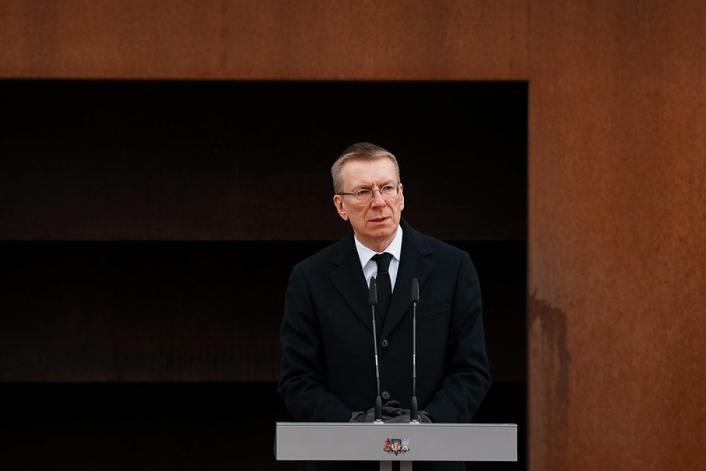 Valsts prezidenta E. Rinkēviča uzruna Komunistiskā genocīda upuru piemiņas dienā pie memoriāla “Vēstures taktīla” 