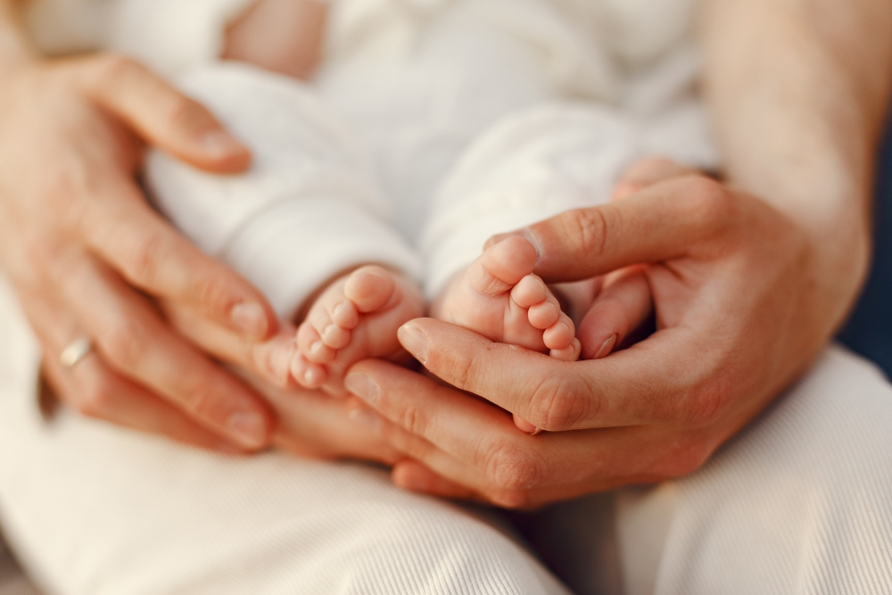 Mainās nosacījumi tiesībām saņemt maternitātes, paternitātes un vecāku pabalstu