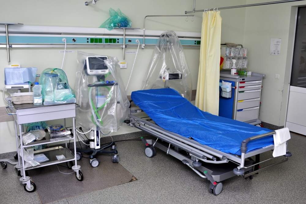 No 3. decembra visās slimnīcās ierobežos plānveida stacionāros pakalpojumus 