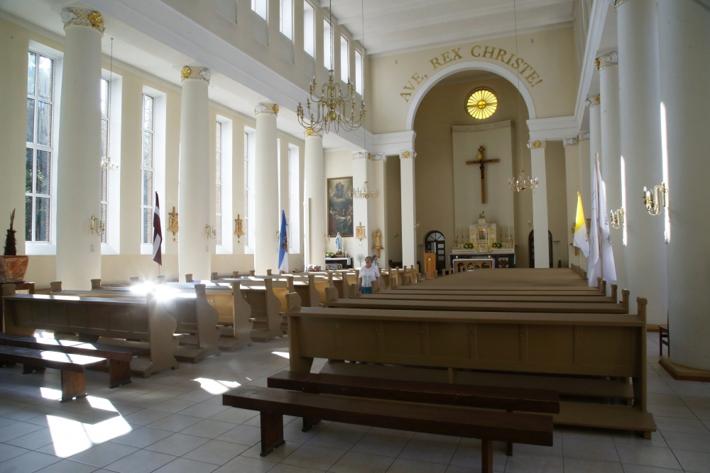 Kā pandēmijas apstākļos Lieldienas aicina svinēt Latvijas baznīcas