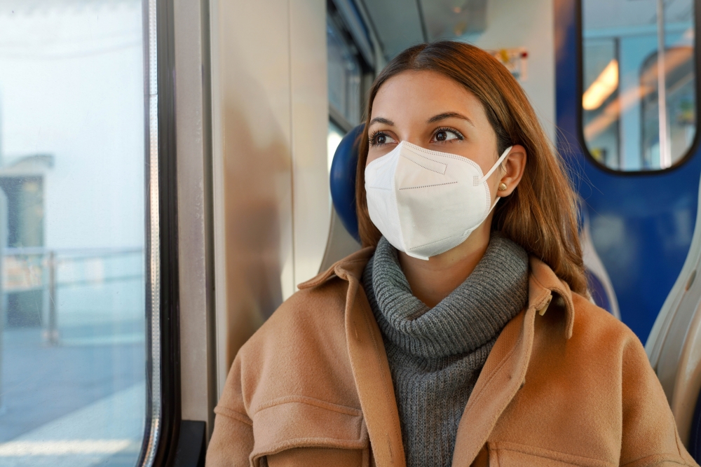Publiskās vietās turpmāk jālieto tikai medicīniskās maskas vai FFP2 respiratori bez vārsta