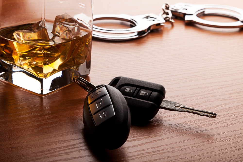 Atvaļināšana no dienesta ir samērīgs sods par kolēģa neatturēšanu no automašīnas vadīšanas alkohola reibumā 