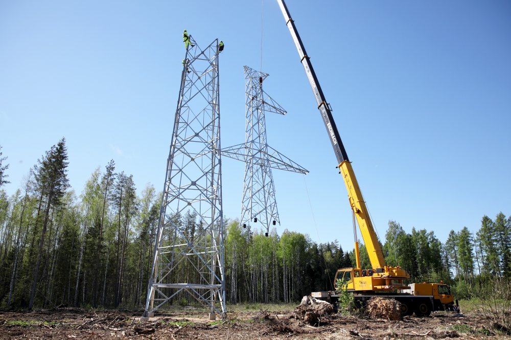 Aizsargātie lietotāji saņems atbalstu elektrības pieslēgumam