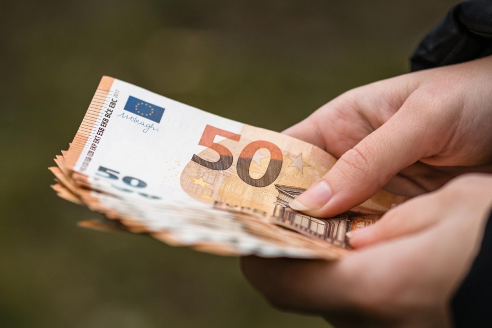 Kādi sodi tiek piemēroti par aplokšņu algu maksāšanu