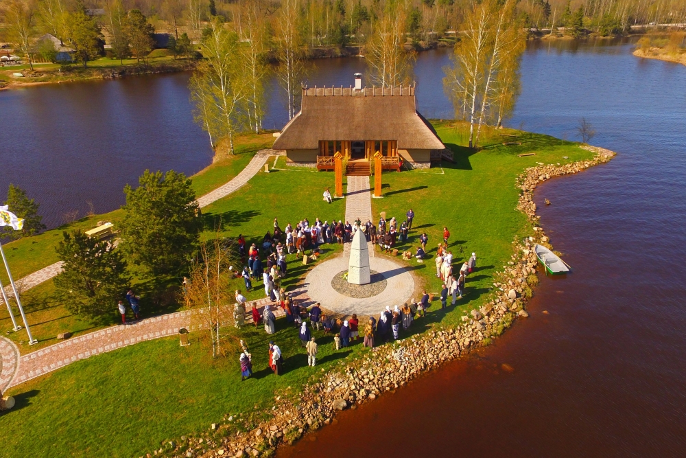 Stājas spēkā Latvijas Dievturu sadraudzes likums 