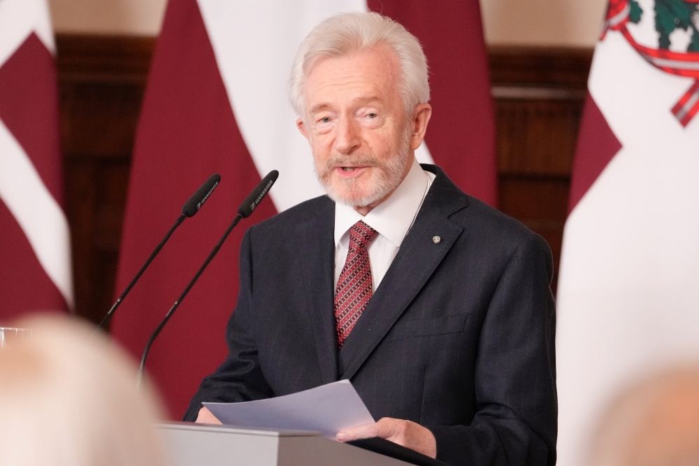 “Un zobratiņi pagriežas…” Saruna par Latviju ar Imantu Lancmani