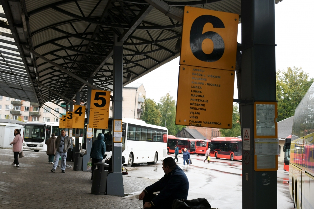 Likumdošanas jaunumi: braukšanas maksas atvieglojumi būs arī komerciālajos maršrutos