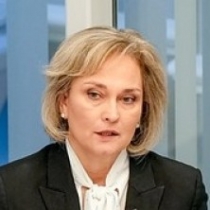 Satversme kā stratēģisks orientieris krīzēs: intervija ar ES Tiesas tiesnesi Inetu Ziemeli 