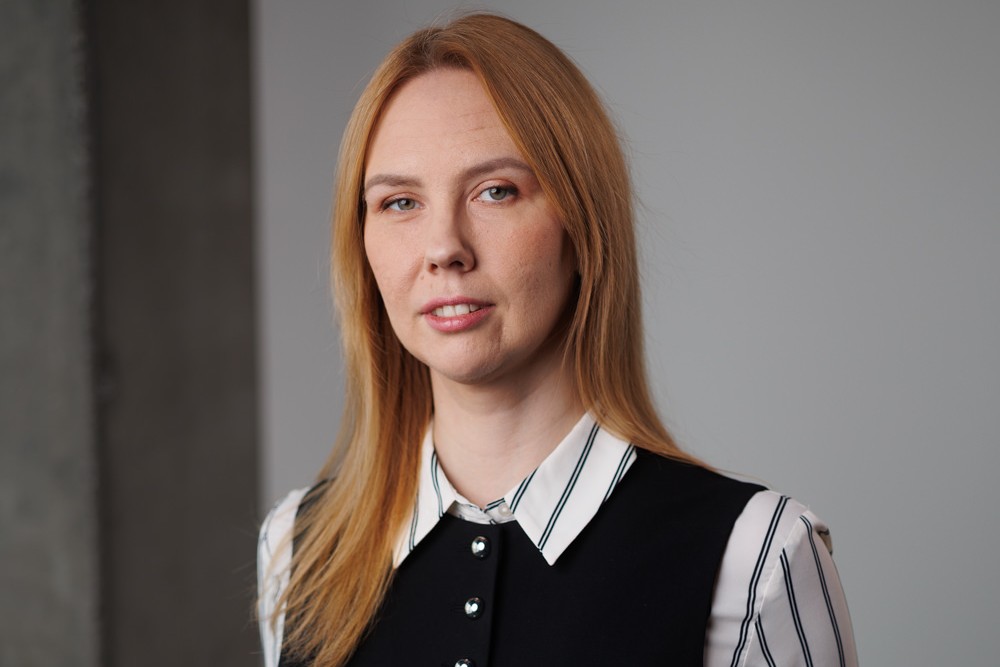 Fakti kļūst otršķirīgi. Sarkanie karogi dezinformācijas miglā