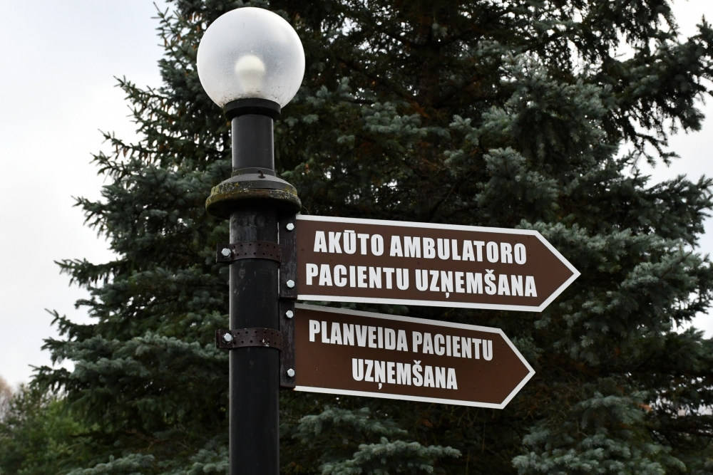 No nākamā gada slimnīcas paredzēts iedalīt trijos līmeņos. Publiskajā apspriešanā nodotas pirmās ieceres slimnīcu reformas īstenošanai 