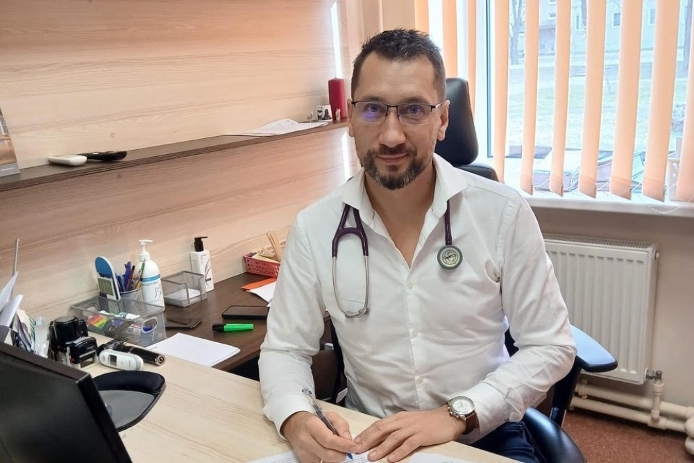 Neveselīgie Latvijas paradumi: mēnešiem gaidīt, dārgi ārstēt